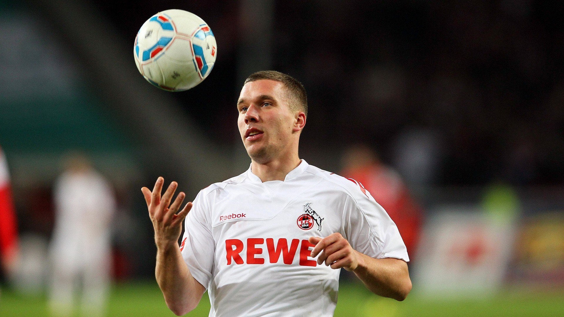 开云体育APP下载-丹麦制霸厄瓜多尔，戈麦斯扛起全队的北极光